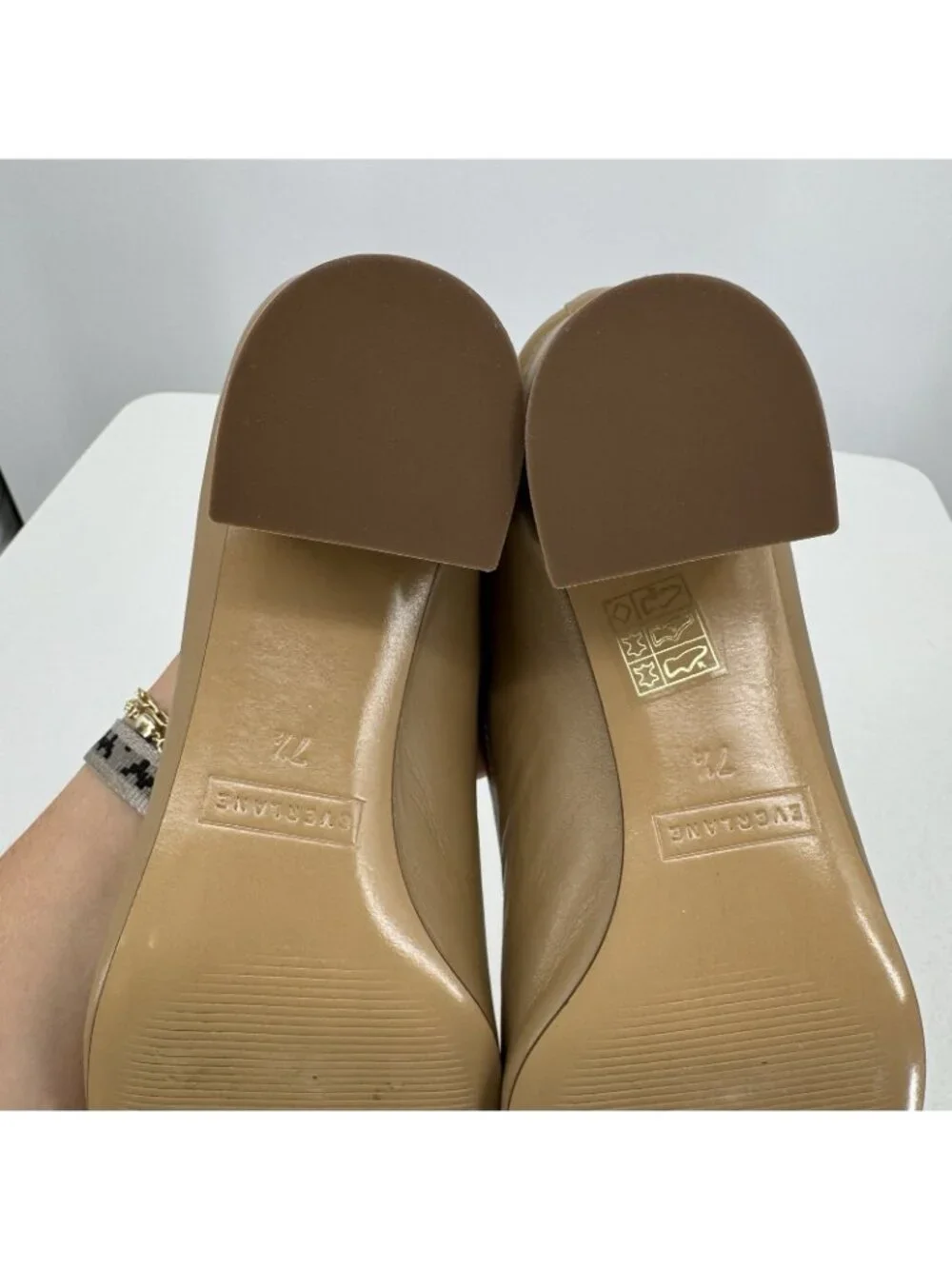 Everlane Italian Leather Day Heel Light Taupe 7.5 Women's Elastic Back Comfort